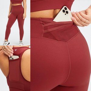 Fabletics Women’s Two Piece Activewear/Trinity Set Anywhere Workout Red M